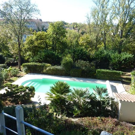 Bed and Breakfast Beaux Chenes Nérac Exterior foto