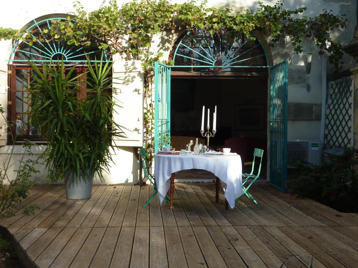 Bed and Breakfast Beaux Chenes Nérac Exterior foto