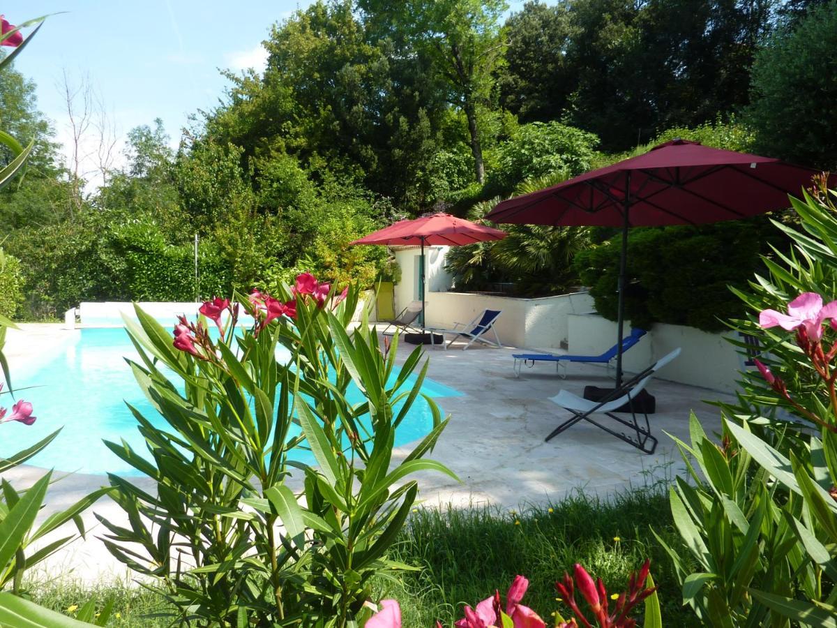Bed and Breakfast Beaux Chenes Nérac Exterior foto